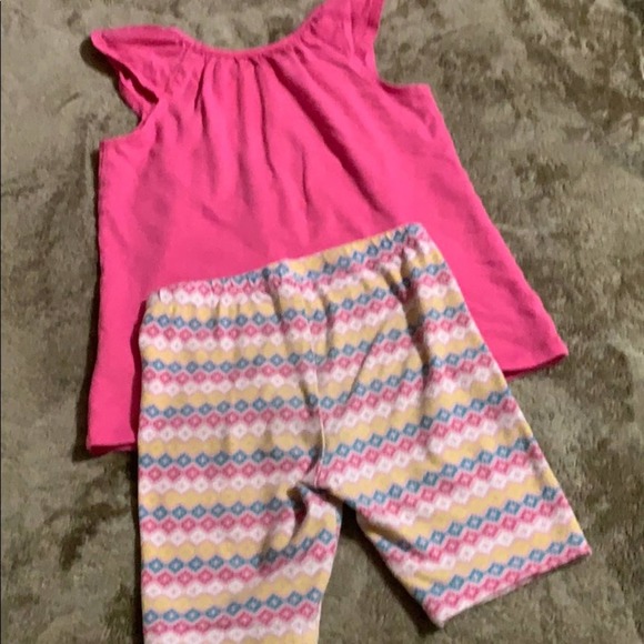 Girls Outfit w/bow (5T) - Picture 4 of 9